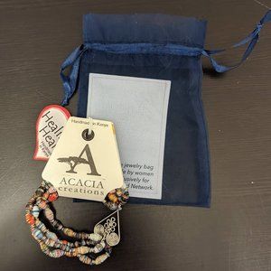 NWT paper bead heart stretch bracelet